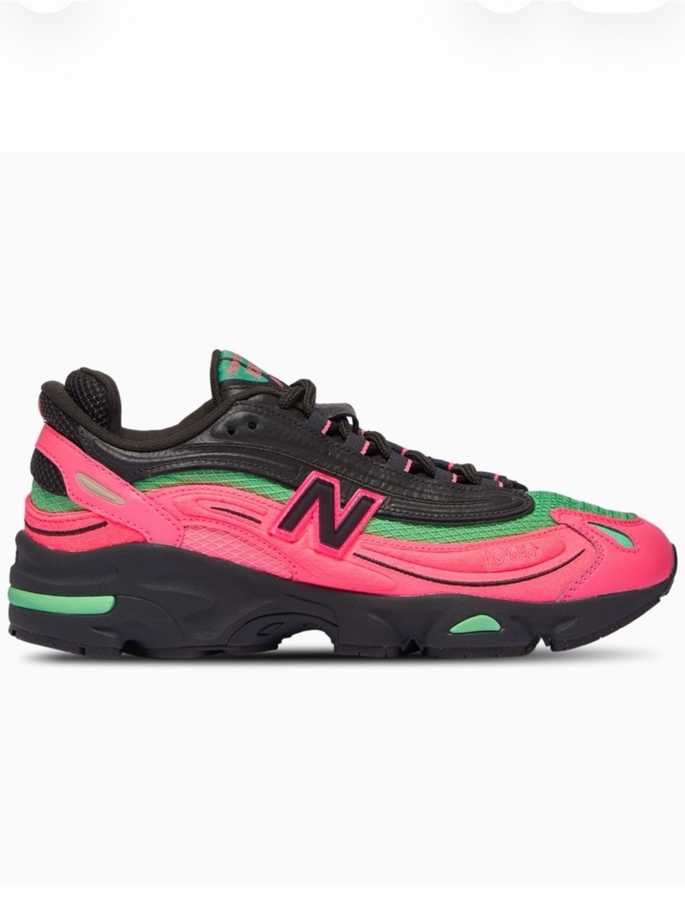 NWT & BOX New Balance 1000 Real Pink Sandstone Sneakers Pink & Black